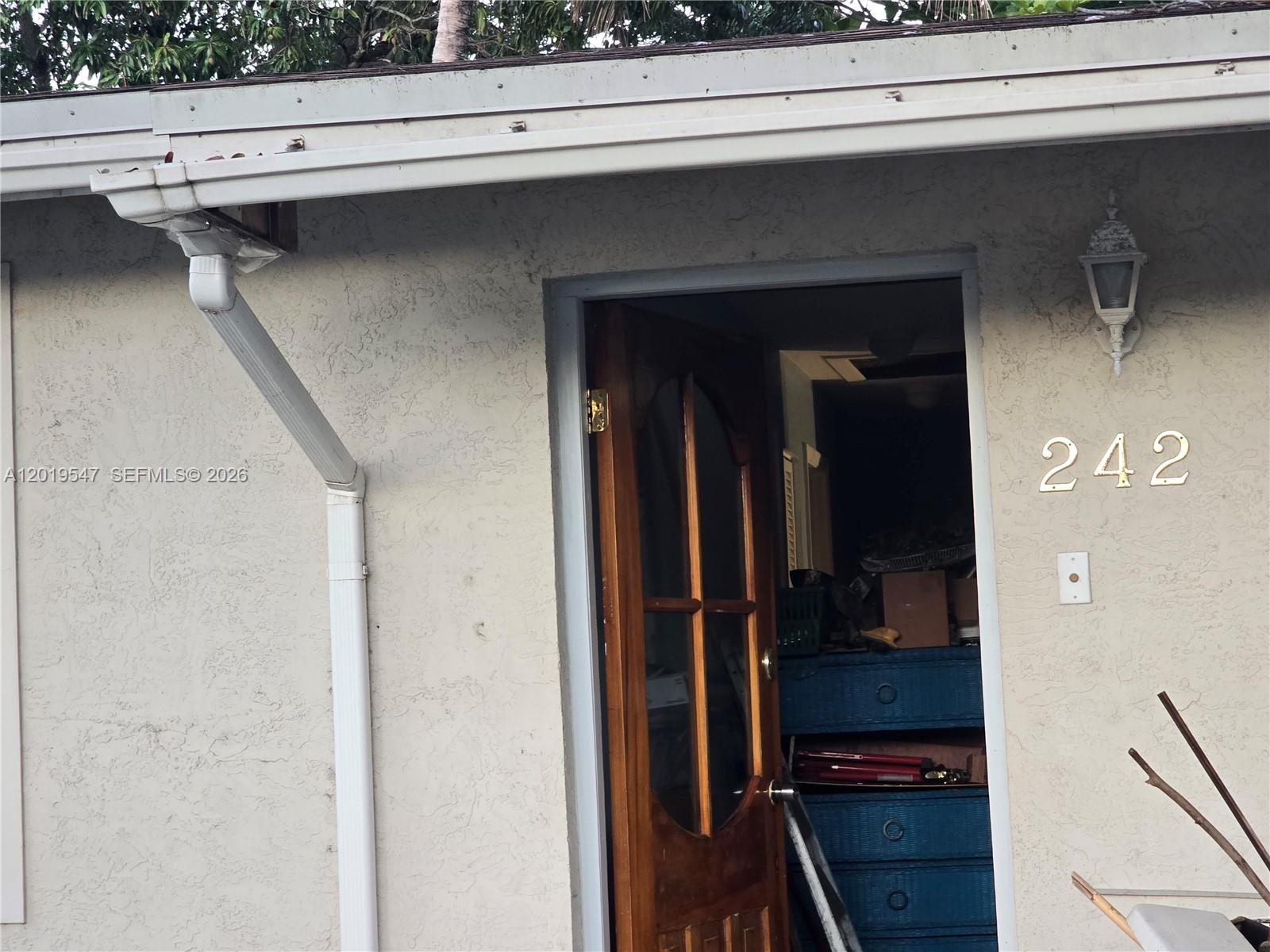 242 Nw 7th Ave Property Photo 5