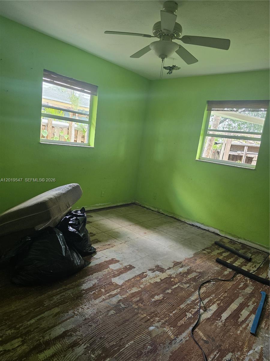 242 Nw 7th Ave Property Photo 12