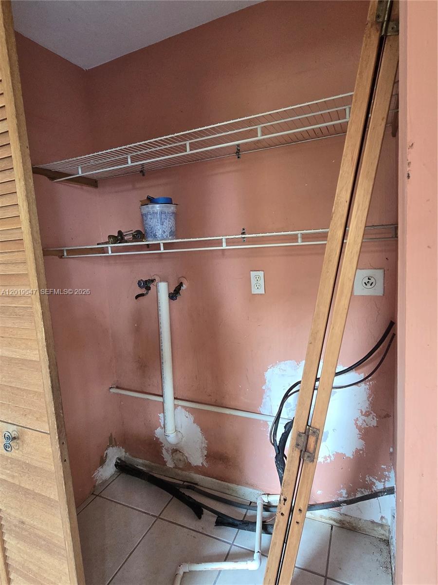 242 Nw 7th Ave Property Photo 18