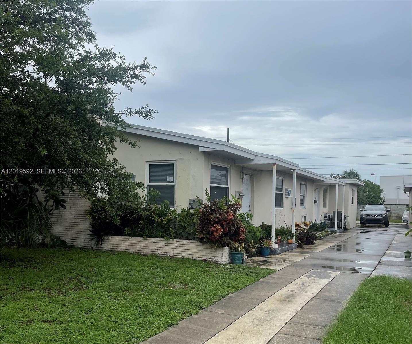 1711 Thomas St Property Photo 1