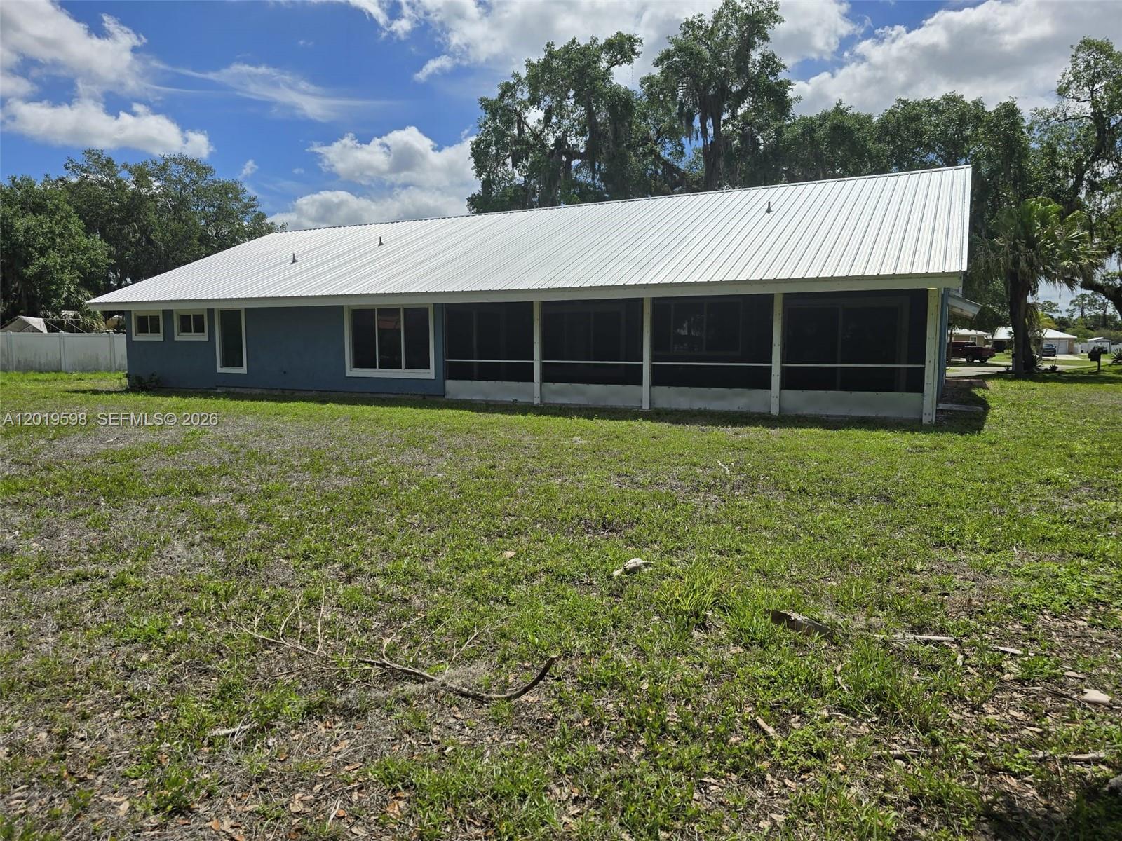 A12019598 Property Photo 3