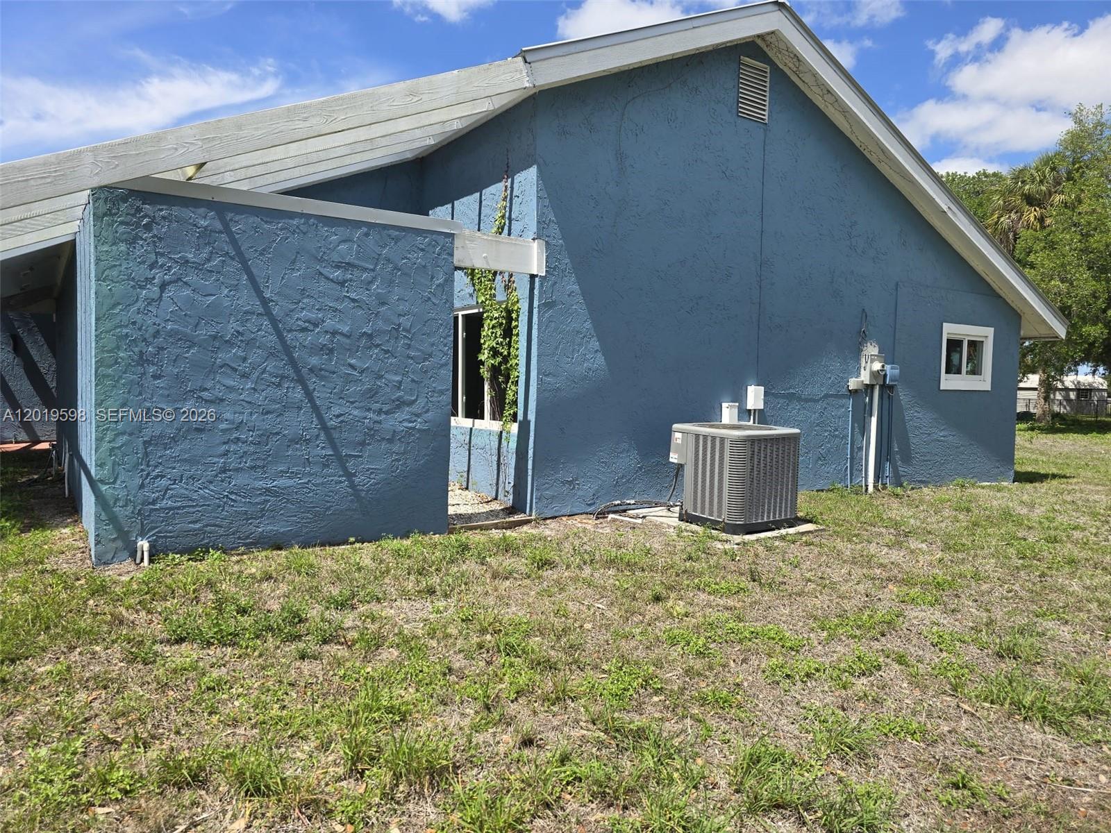 A12019598 Property Photo 4
