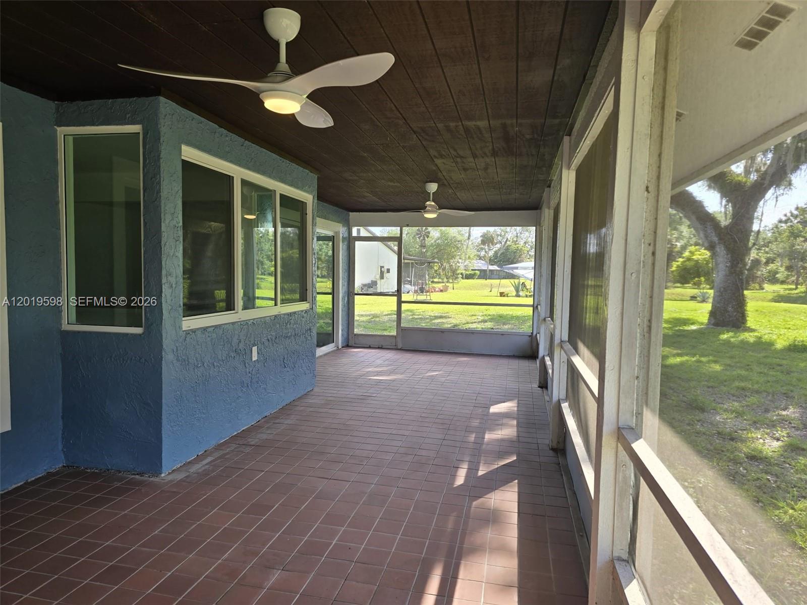 A12019598 Property Photo 9