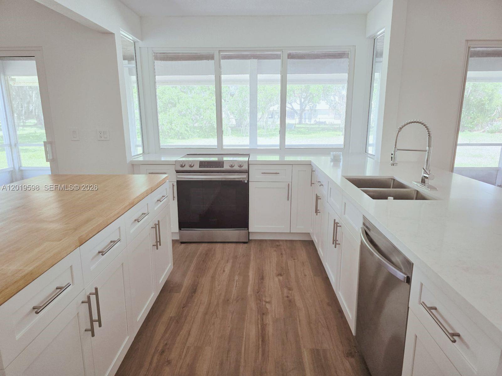 A12019598 Property Photo 12