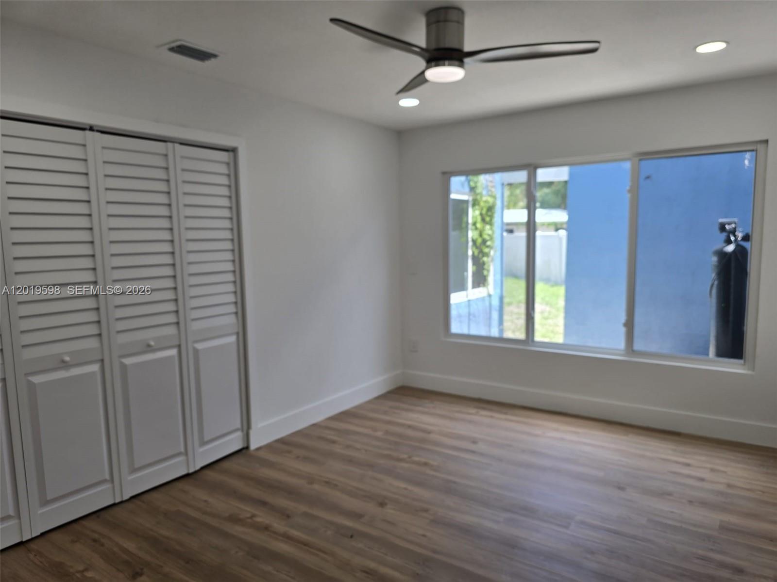 A12019598 Property Photo 51
