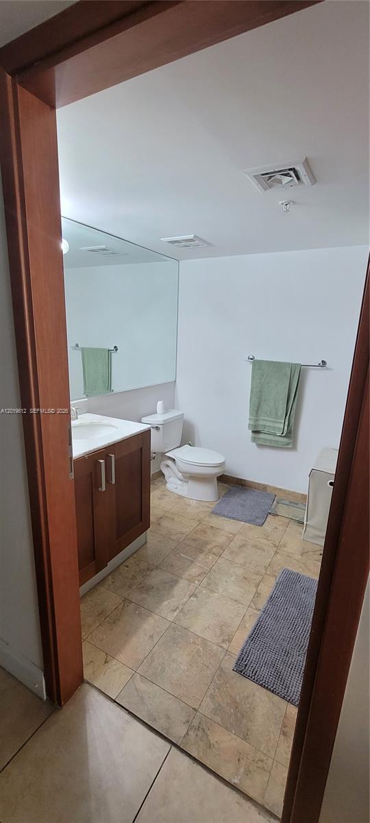 9499 Collins Ave 705 Property Photo 10