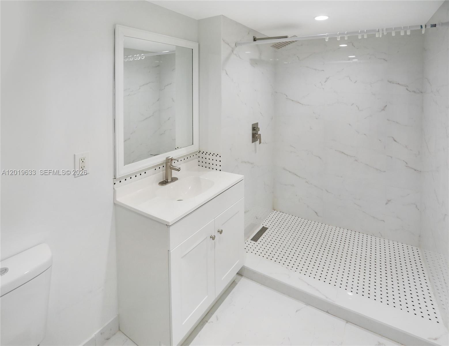 2941 Ne 185th St 1305 Property Photo 13