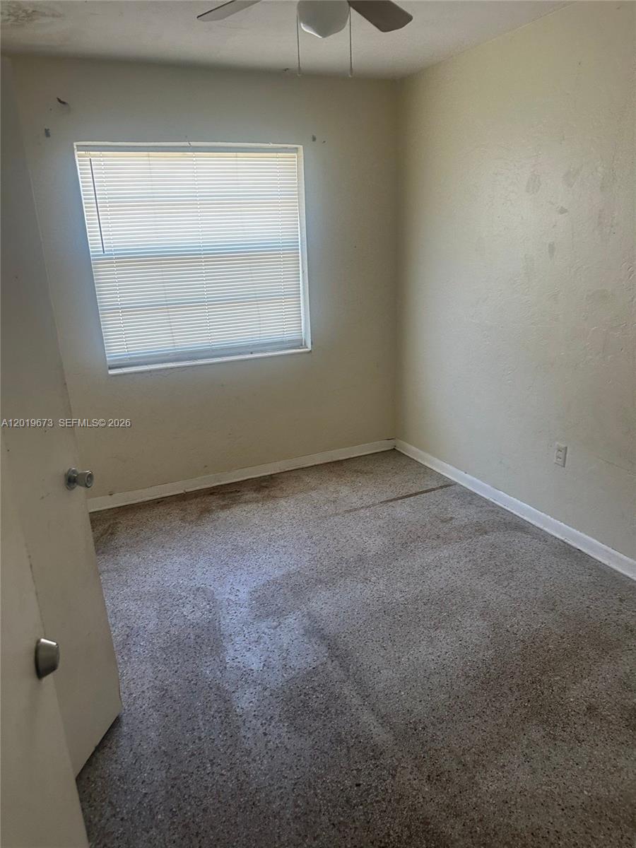 2925 Nw 5th St Property Photo 9