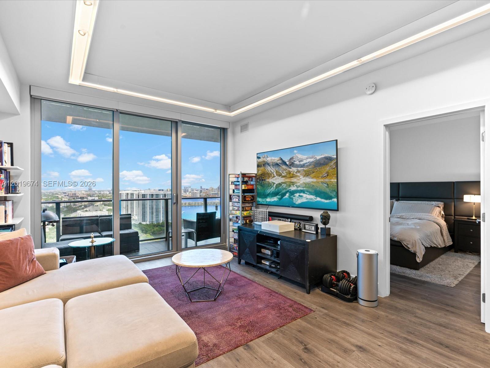 16385 Biscayne Blvd 3103 Property Photo 17
