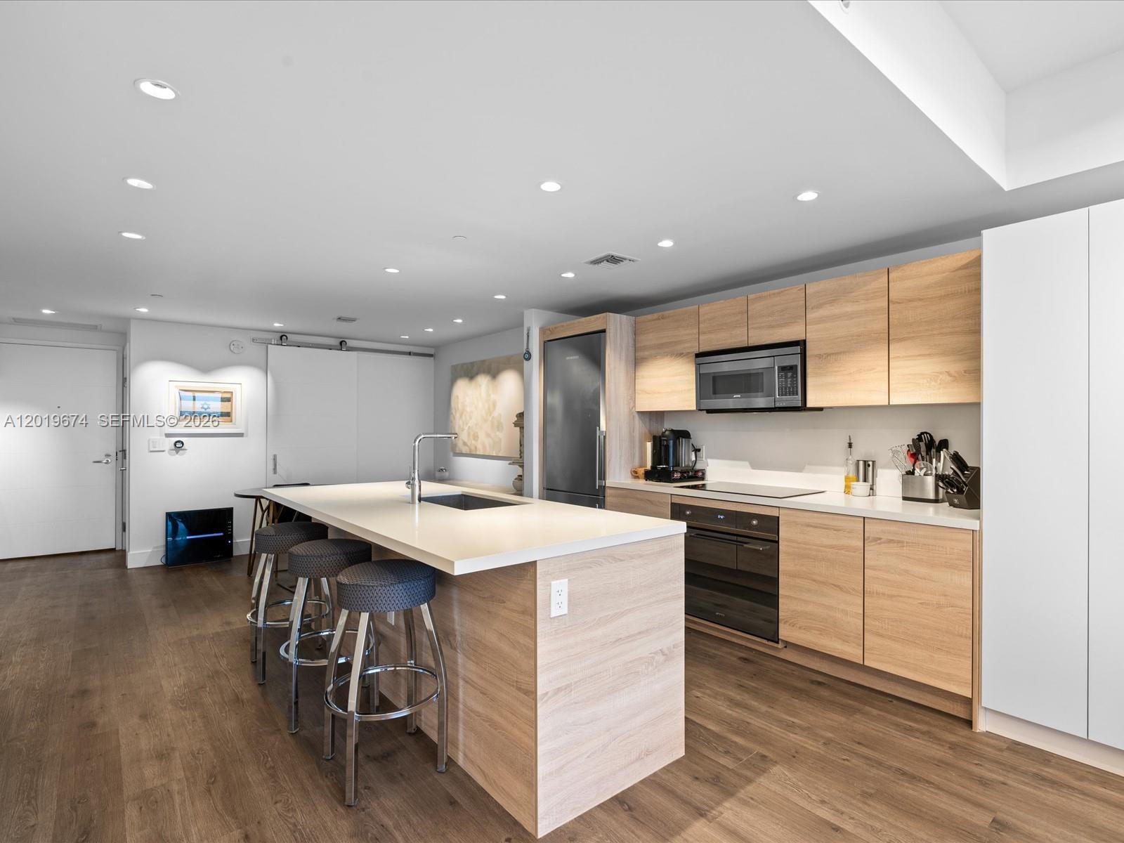 16385 Biscayne Blvd 3103 Property Photo 18