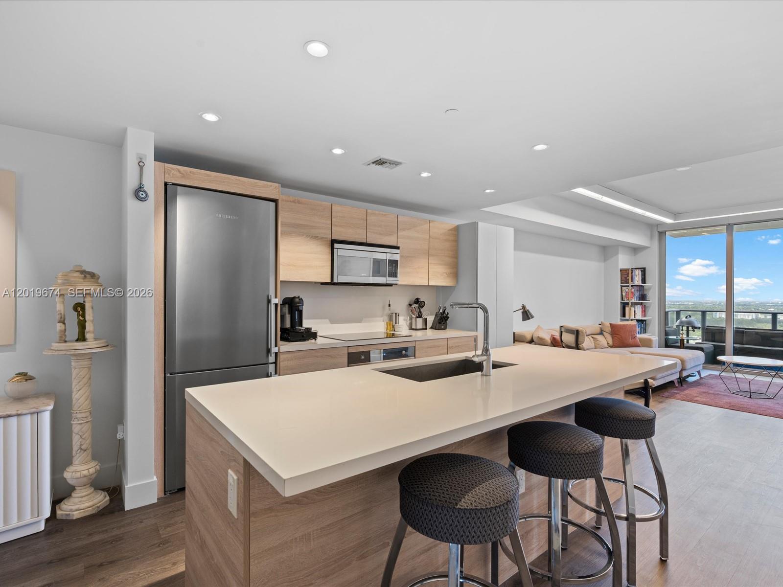 16385 Biscayne Blvd 3103 Property Photo 25