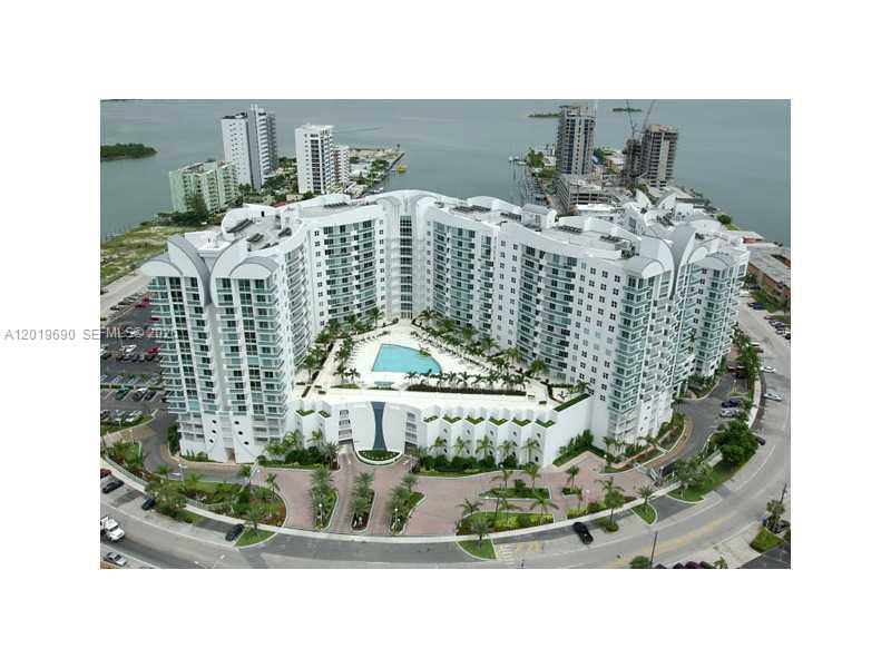 7900 Harbor Island Dr 1010 Property Photo 3
