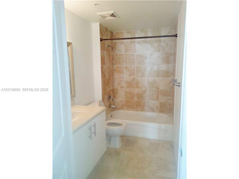 7900 Harbor Island Dr 1010 Property Photo 14