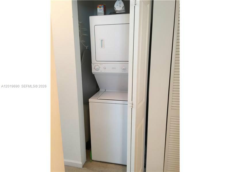 7900 Harbor Island Dr 1010 Property Photo 15