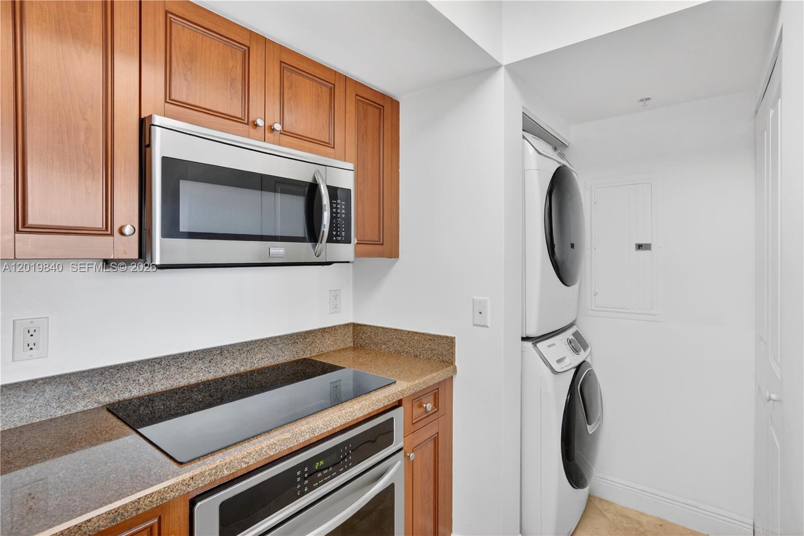 347 N New River Dr E 2205 Property Photo 18