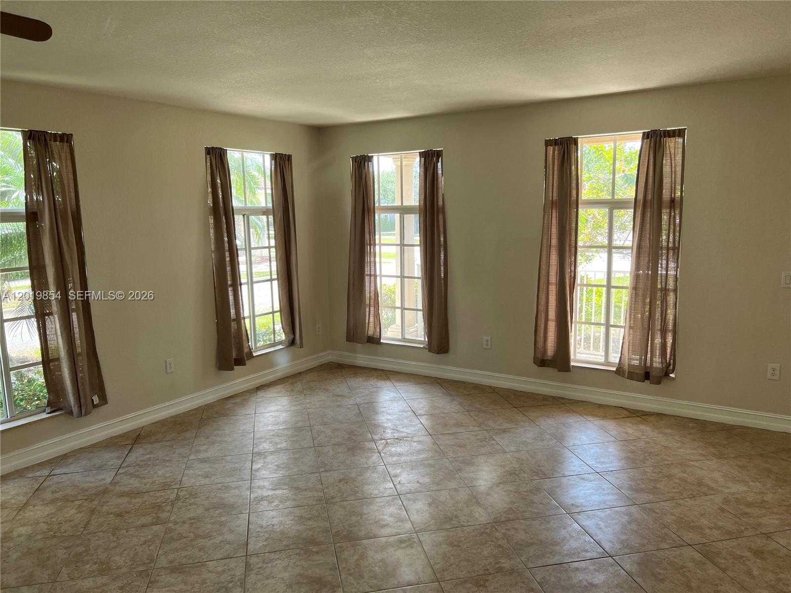 14008 Sw 274 Ter Property Photo 6