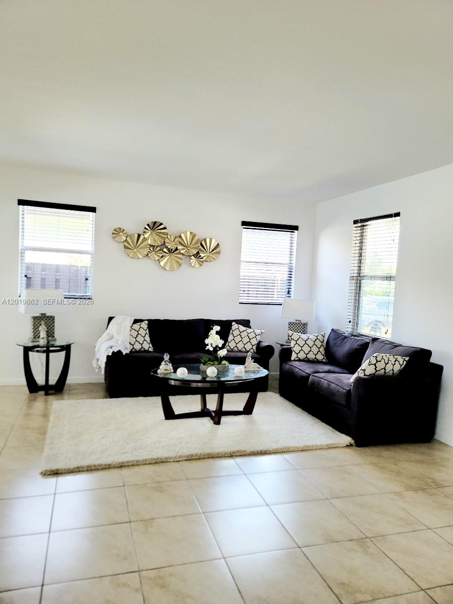 A12019862 Property Photo 12