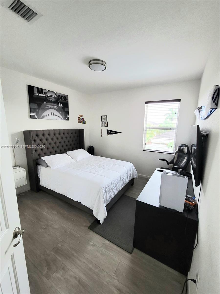 A12019862 Property Photo 27