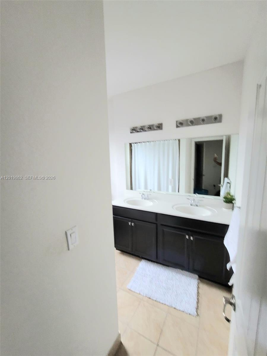 A12019862 Property Photo 29