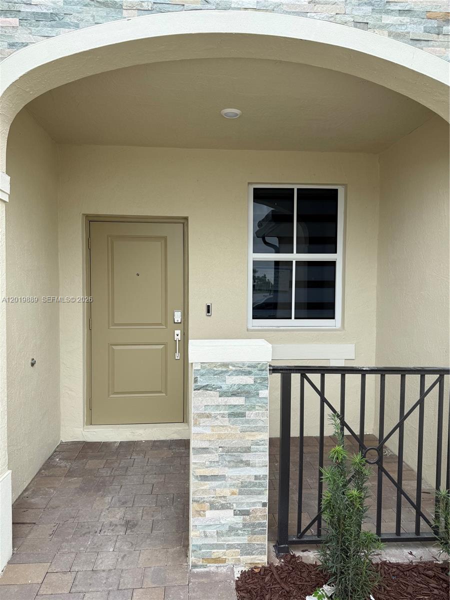 A12019889 Property Photo 2