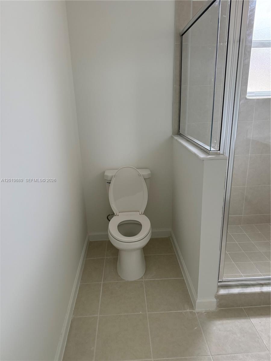A12019889 Property Photo 12