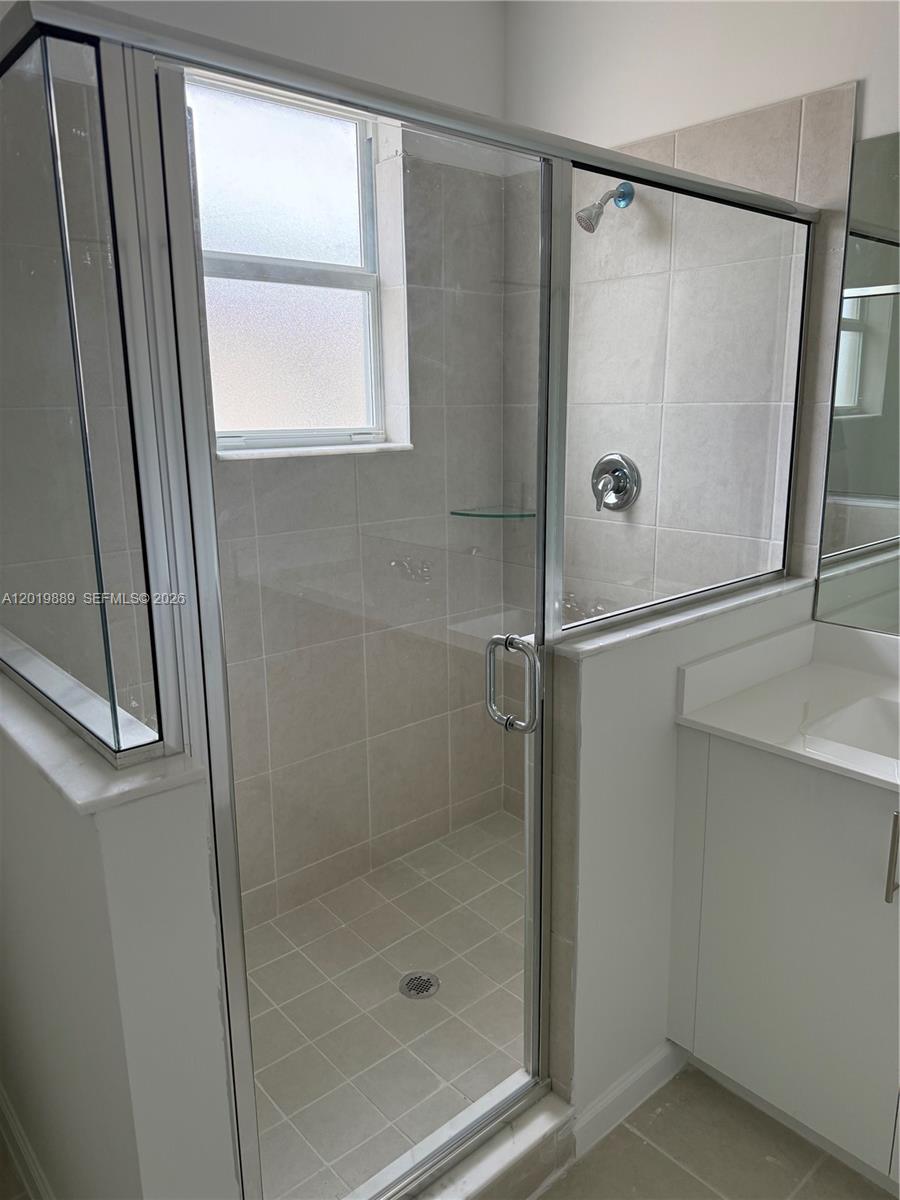 A12019889 Property Photo 13