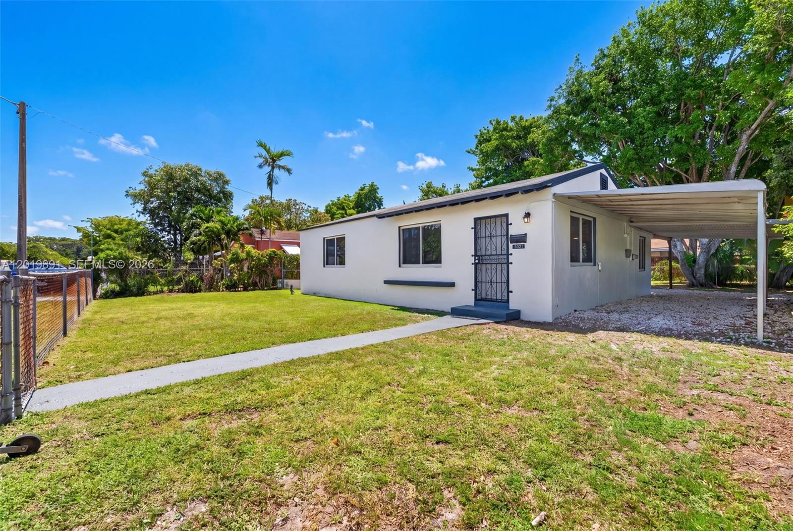 280 NW 101st St