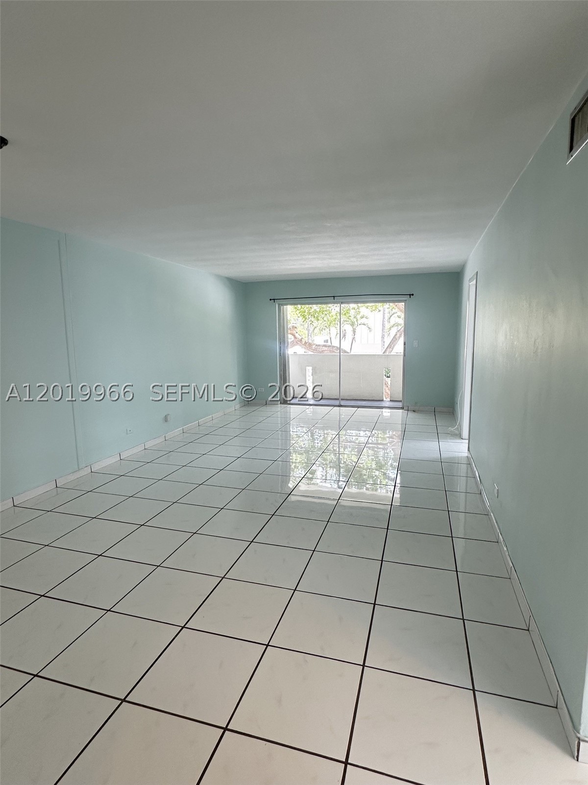 300 Galen Dr 206 Property Photo 3
