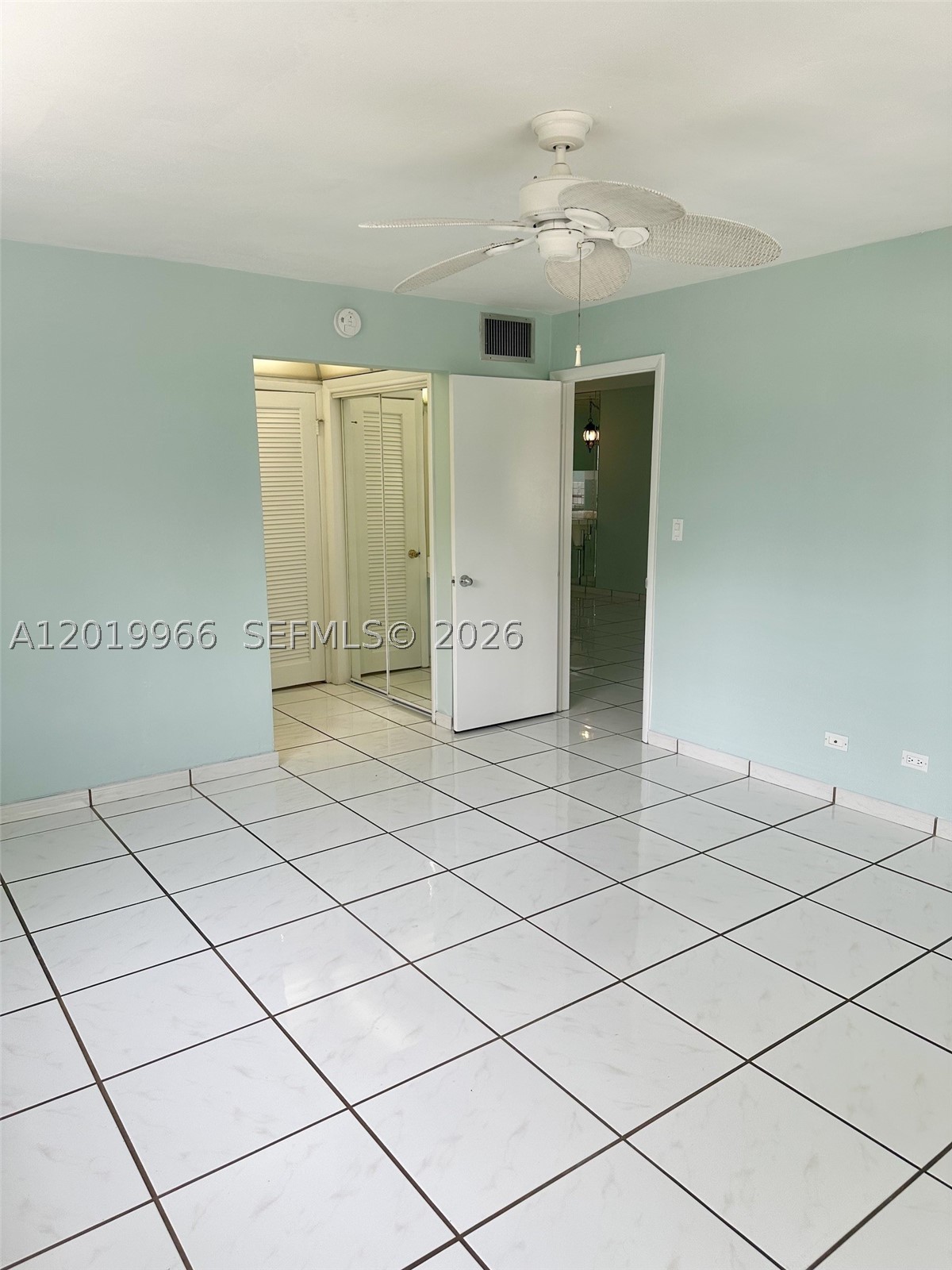 300 Galen Dr 206 Property Photo 11