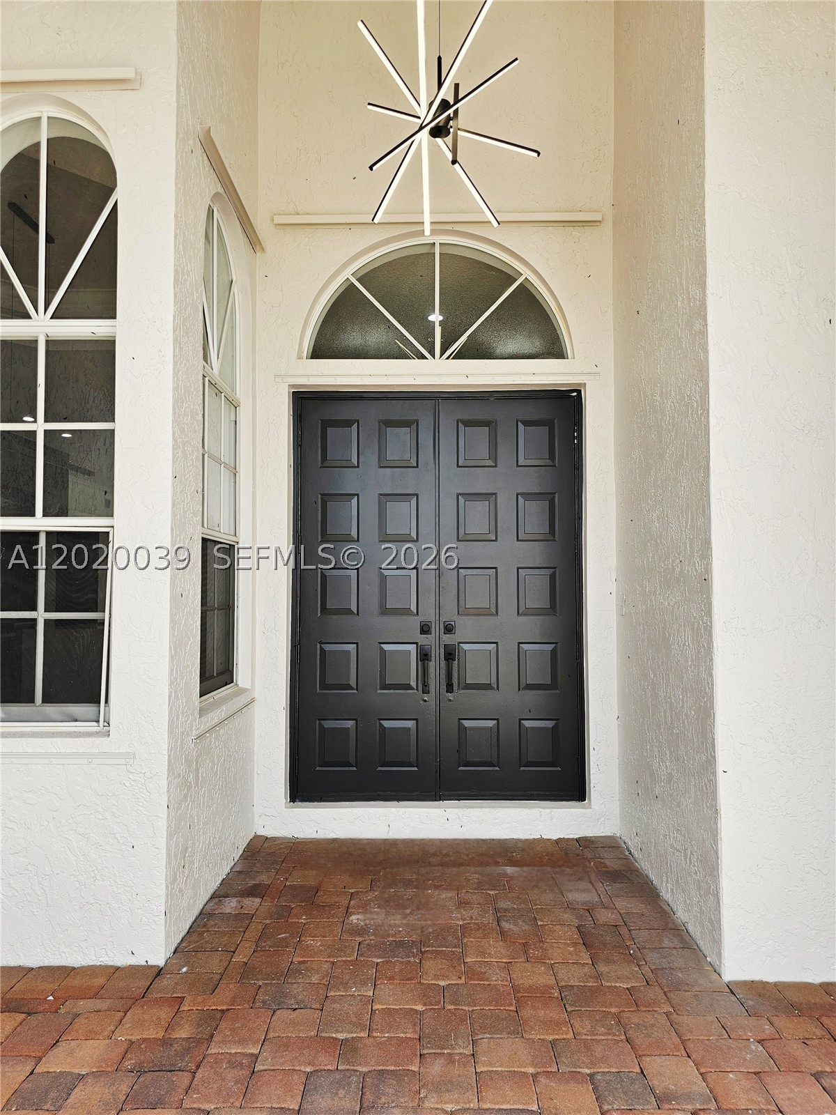 18951 Sw 30th St Property Photo 17