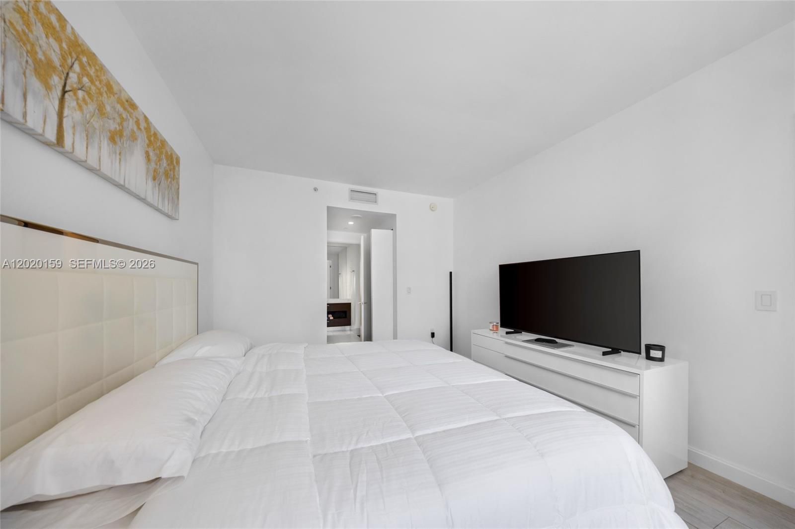 55 Sw 9th St 1804 Property Photo 17