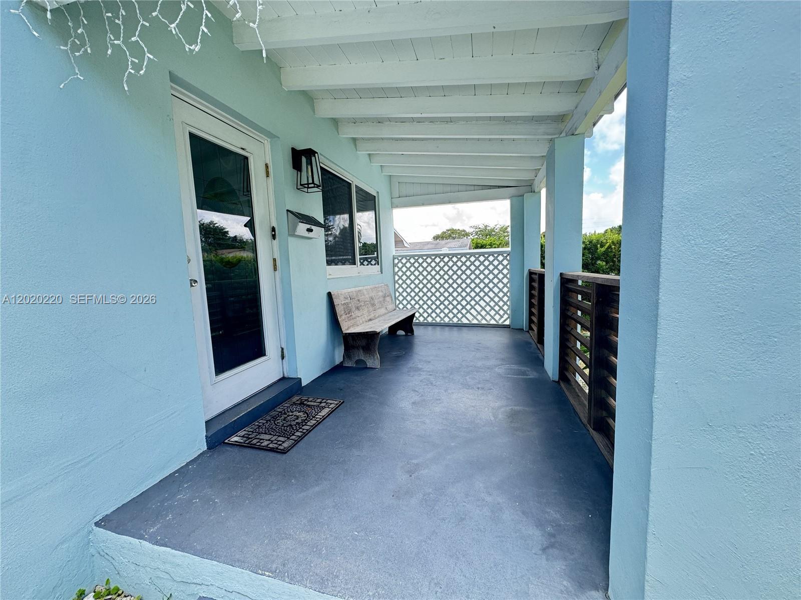 2726 Taylor St Property Photo 5