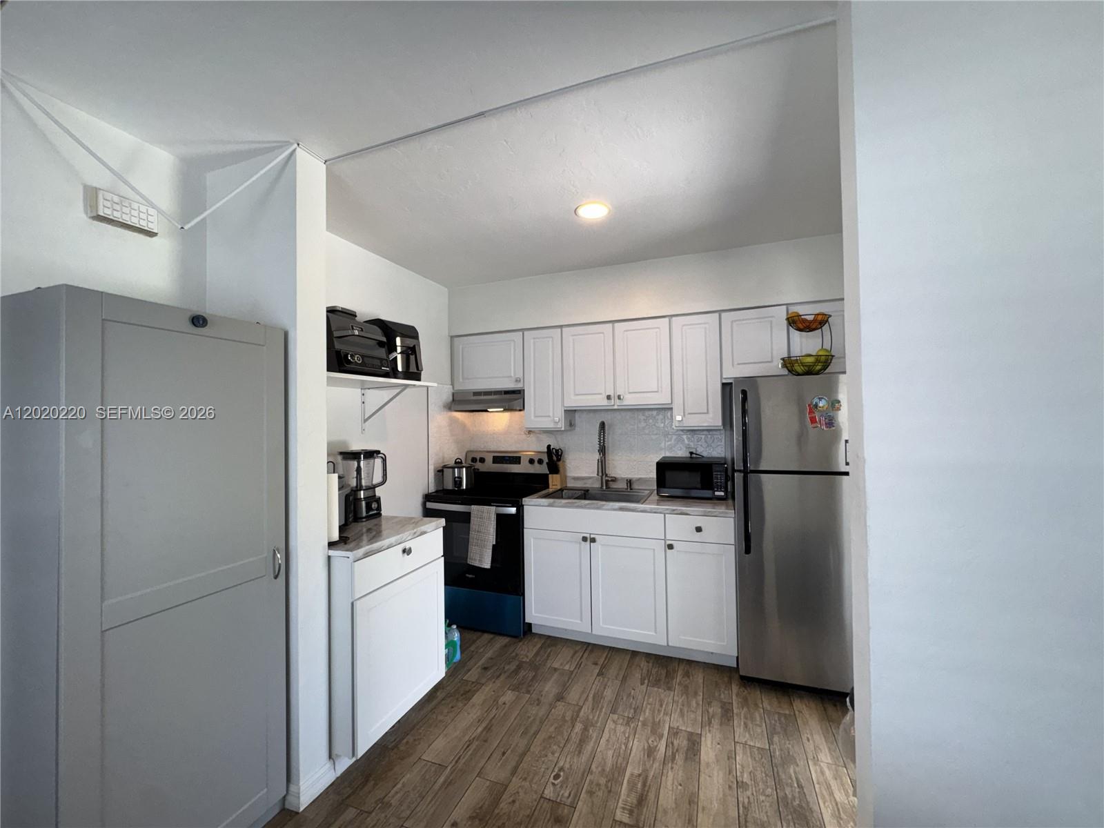 2726 Taylor St Property Photo 14
