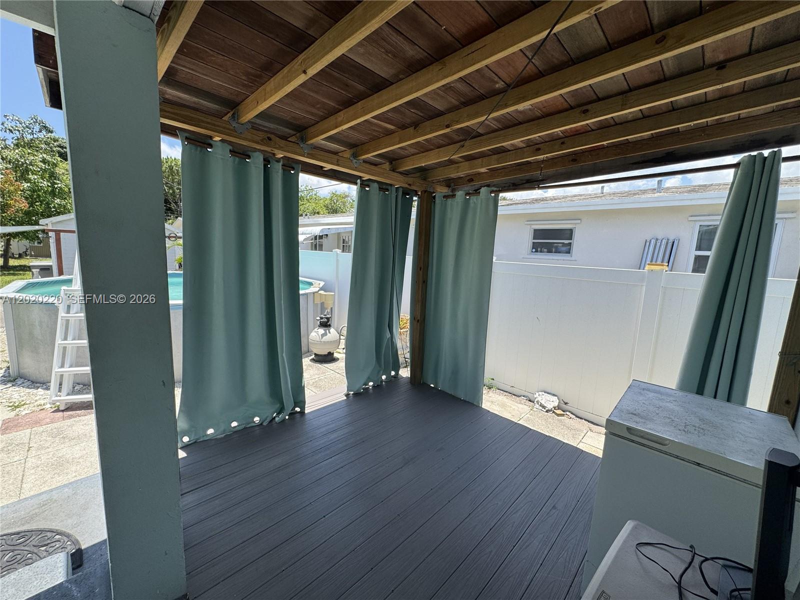 2726 Taylor St Property Photo 29