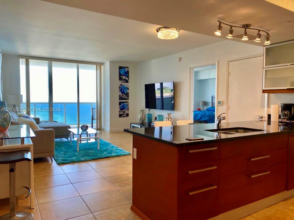 1830 S Ocean Dr 4810 Property Photo 3