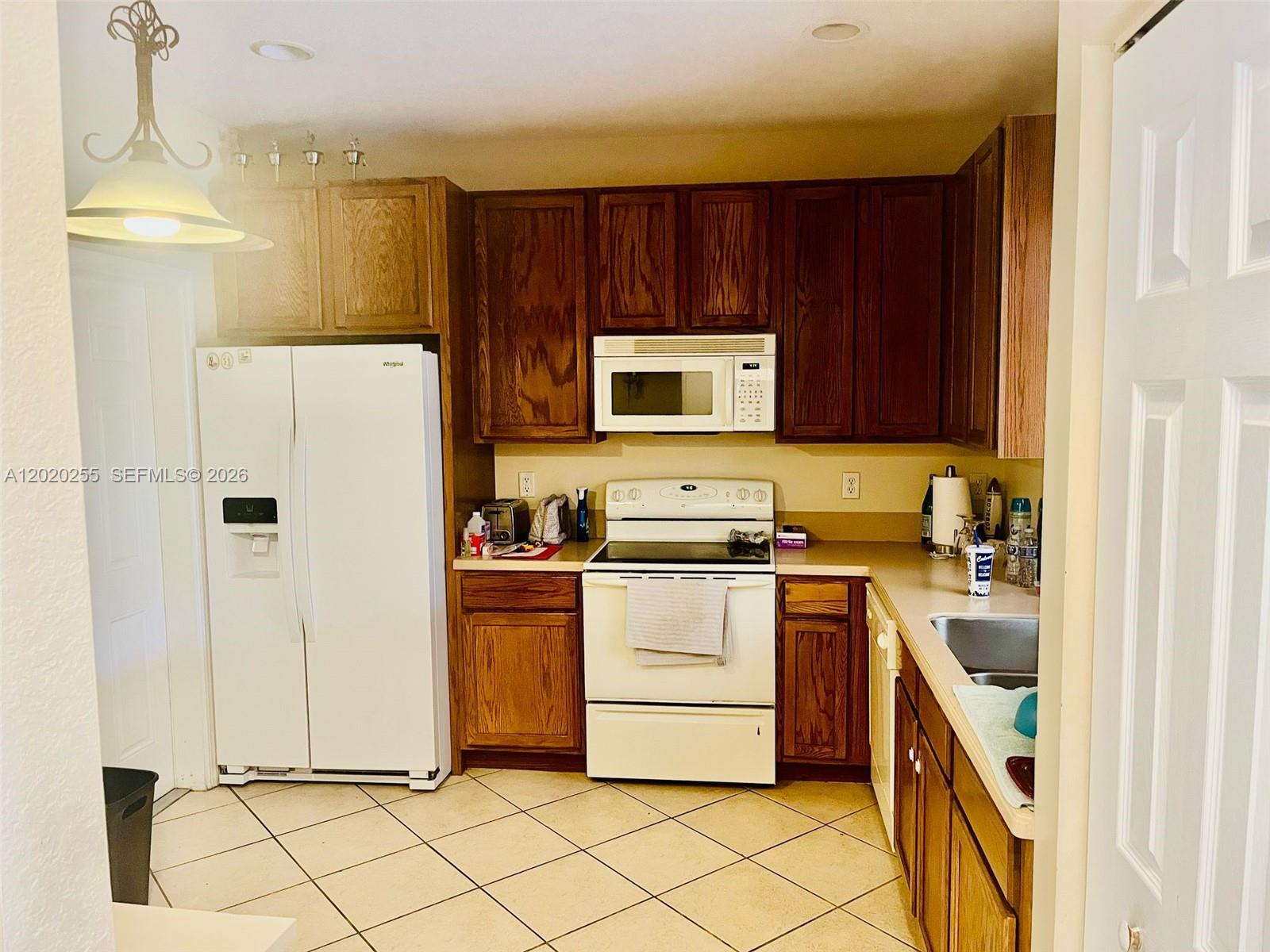 9620 Roundstone Cir Property Photo 9