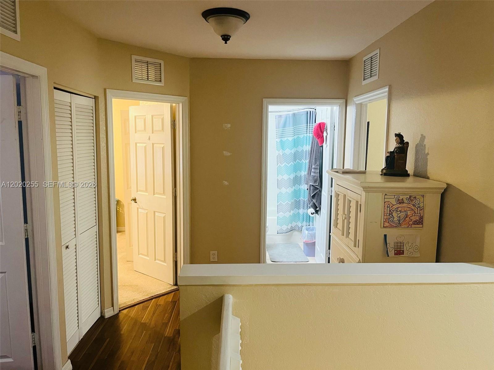 9620 Roundstone Cir Property Photo 10