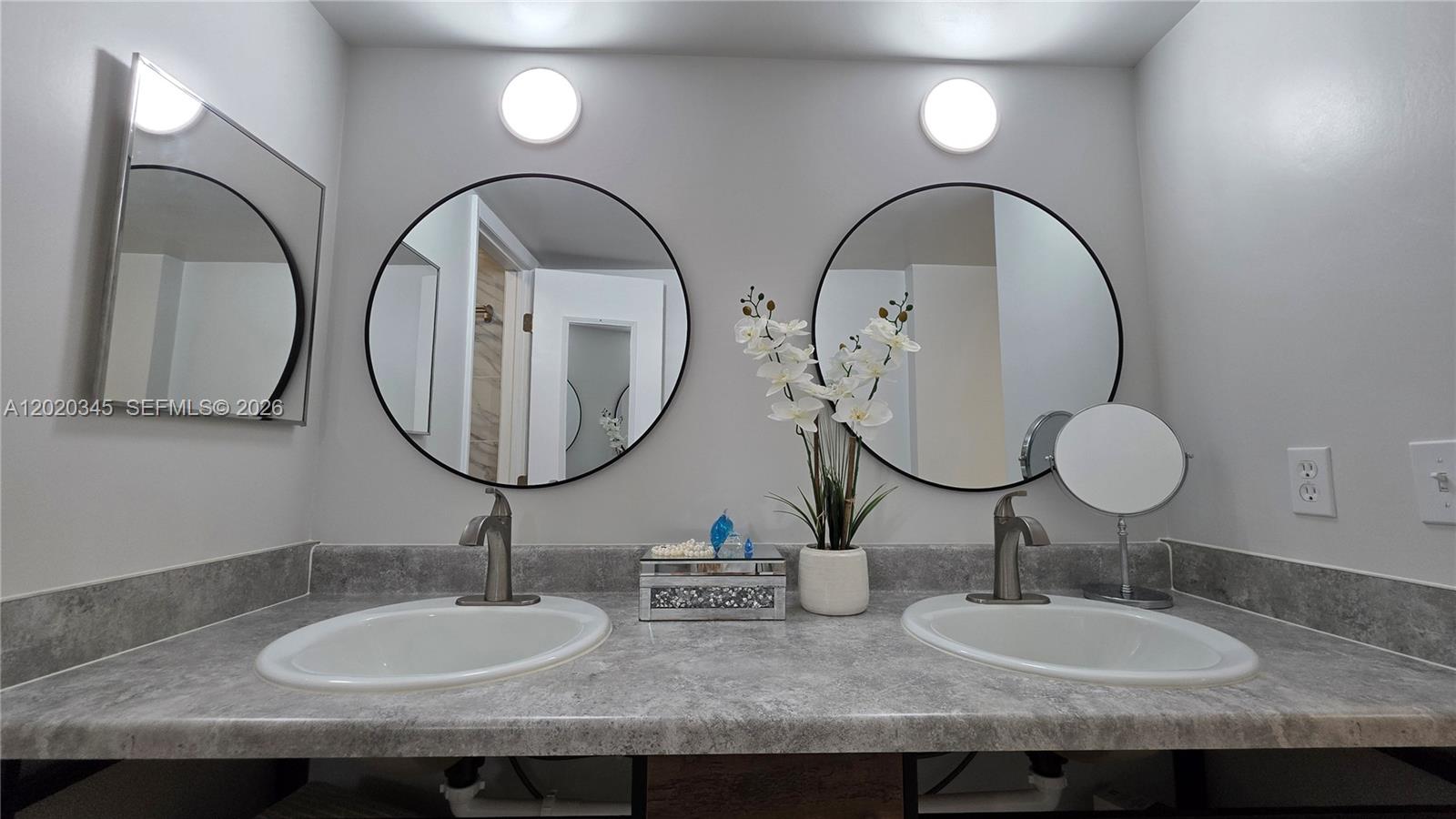 3360 Spanish Moss Ter 104 Property Photo 17