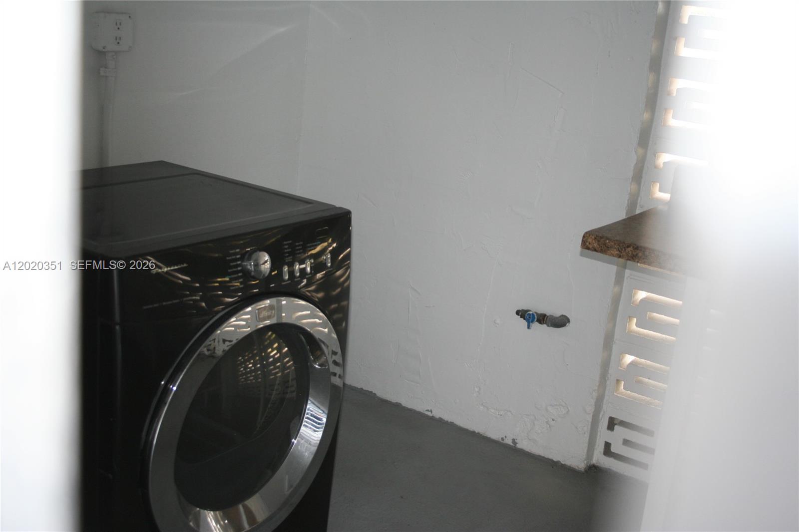 13 Old State Rd Property Photo 24