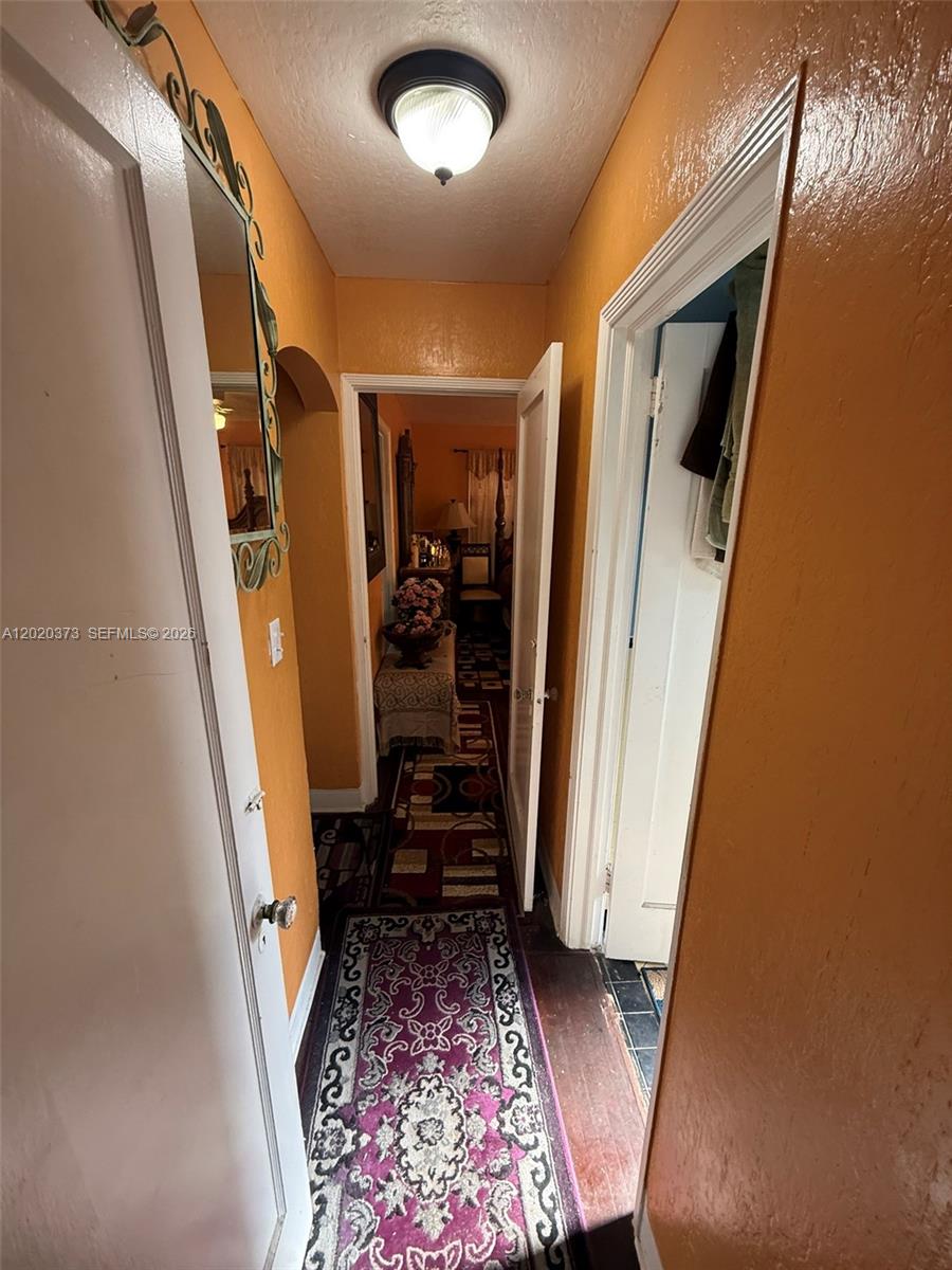 688 Sw 7th Ter Property Photo 27