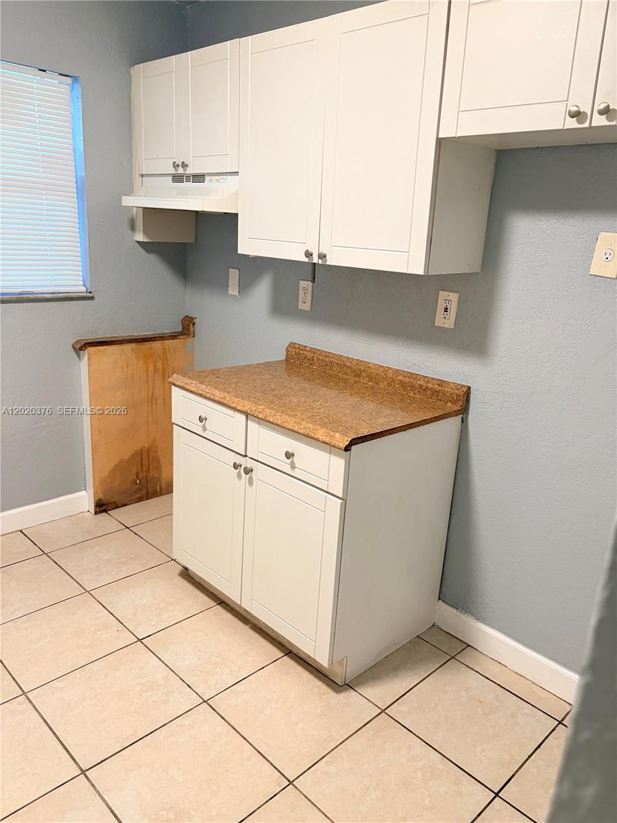 1329 Nw 6 Ave A Property Photo 6
