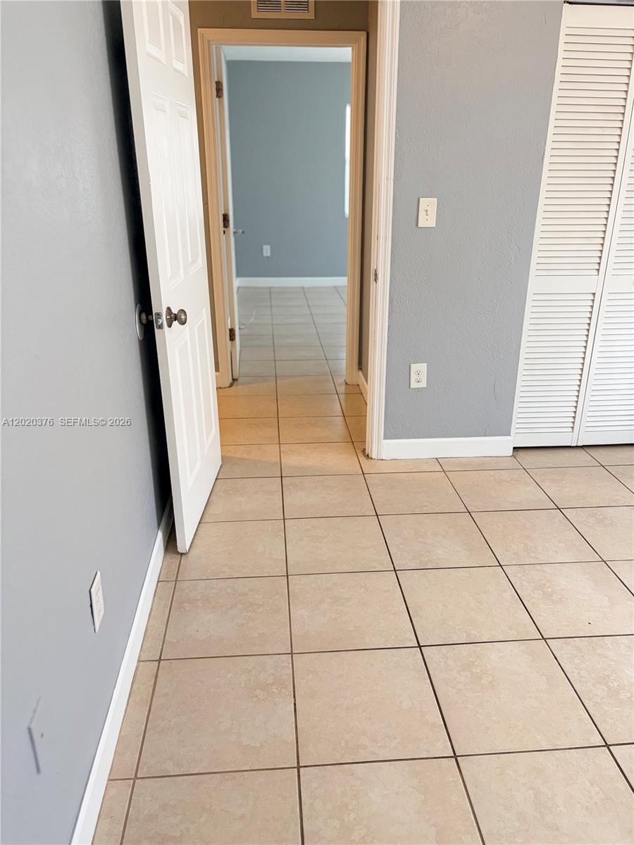1329 Nw 6 Ave A Property Photo 8