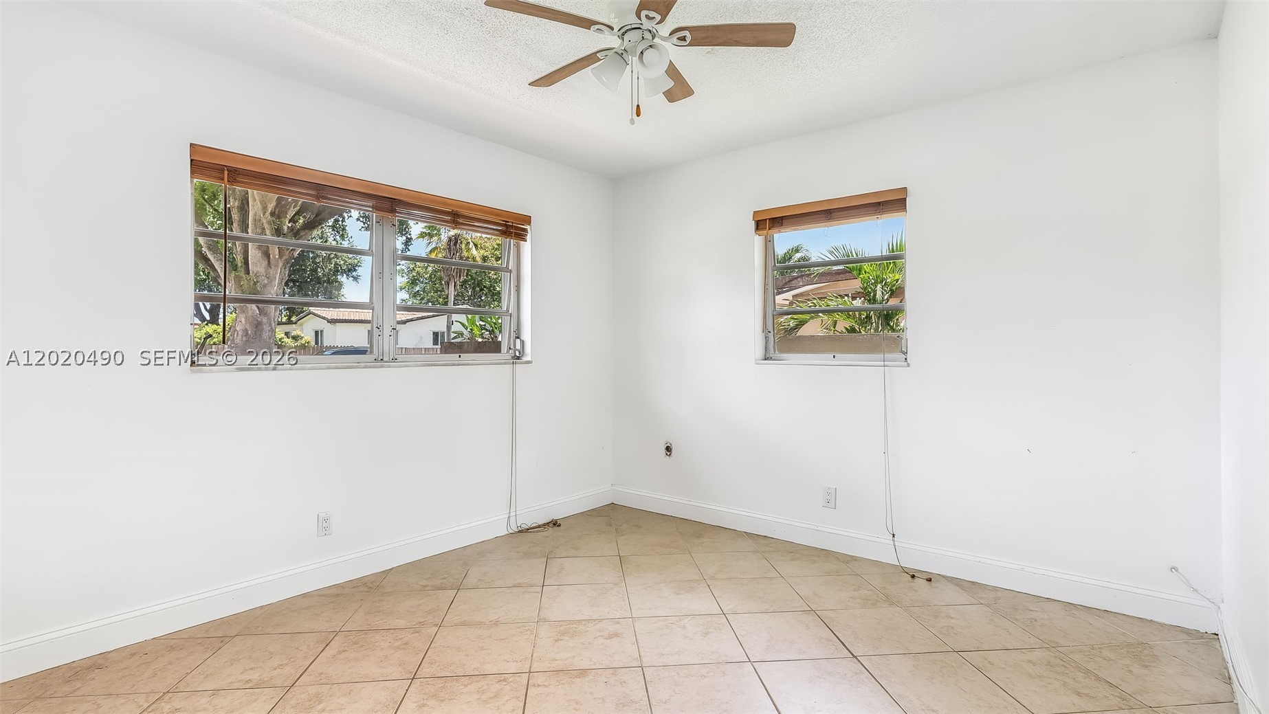 500 Nw 96th Ter Property Photo 16