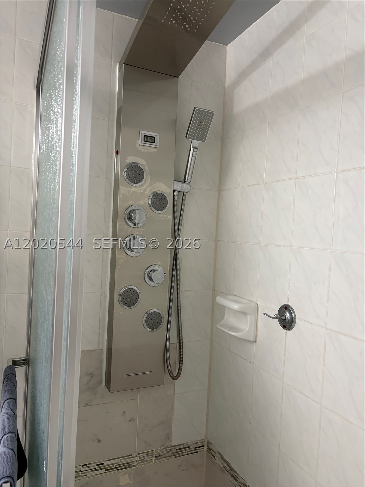 1913 S Ocean Dr 427 Property Photo 18