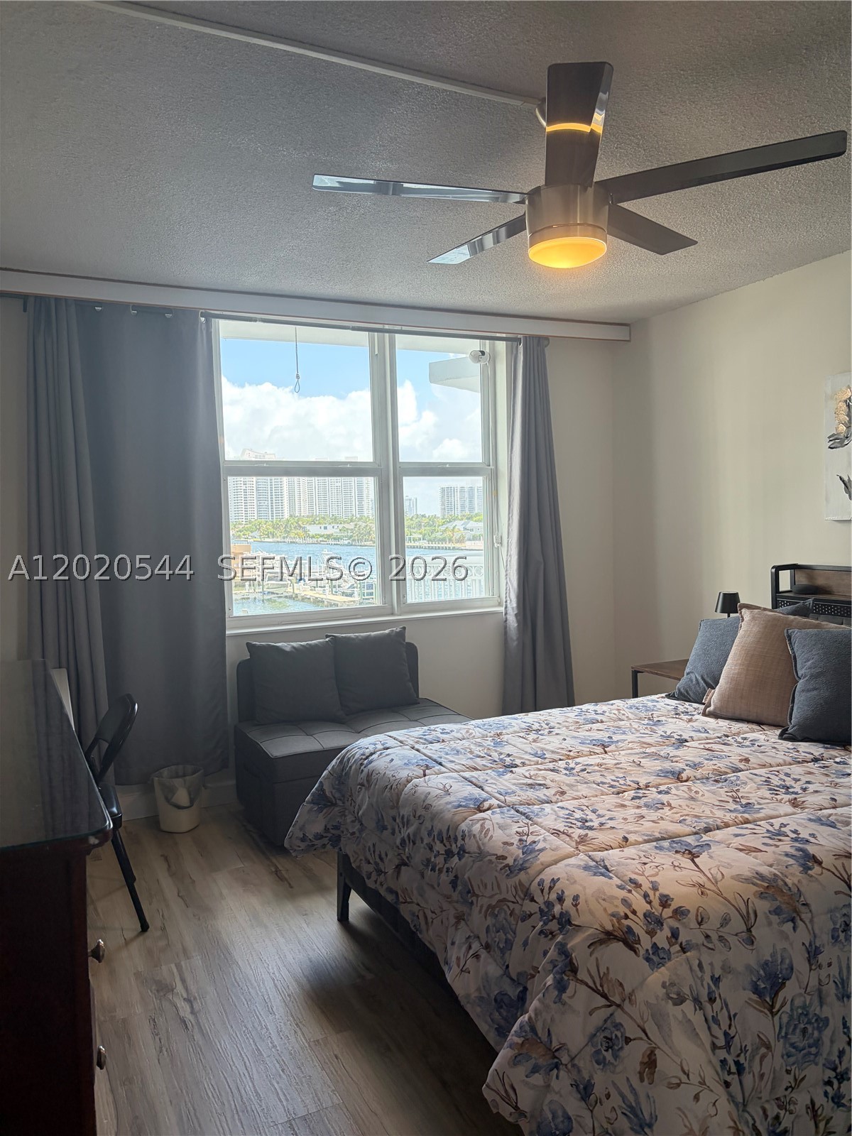 1913 S Ocean Dr 427 Property Photo 20