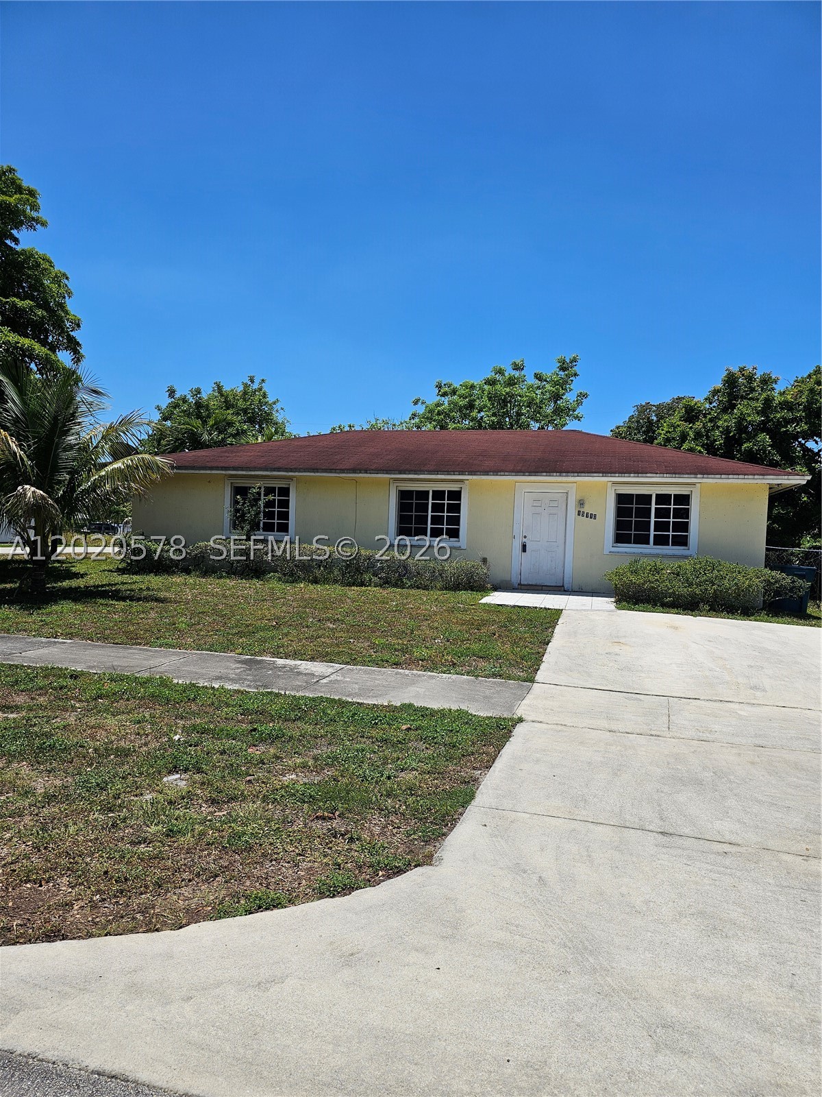 15700 Nw 37th Pl Property Photo 1