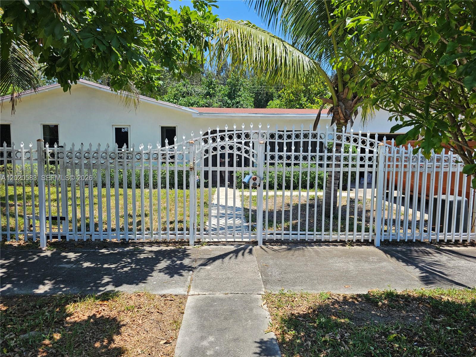 15851 Nw 37th Ct Property Photo 1