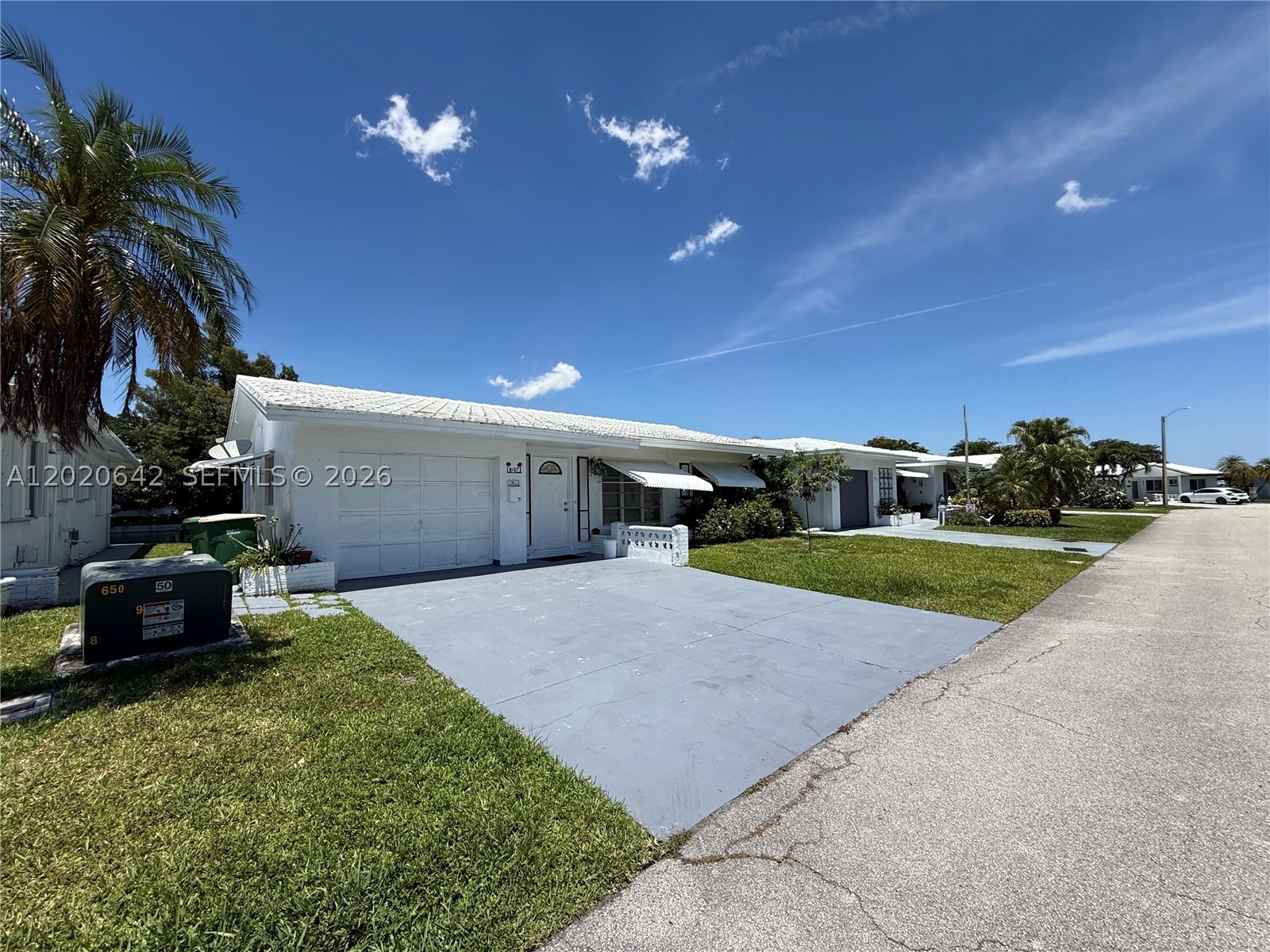 8107 NW 58th Pl 8107 Property Photo 1