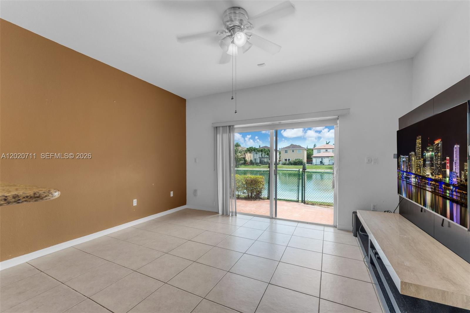 11318 Nw 44th Ter Property Photo 6