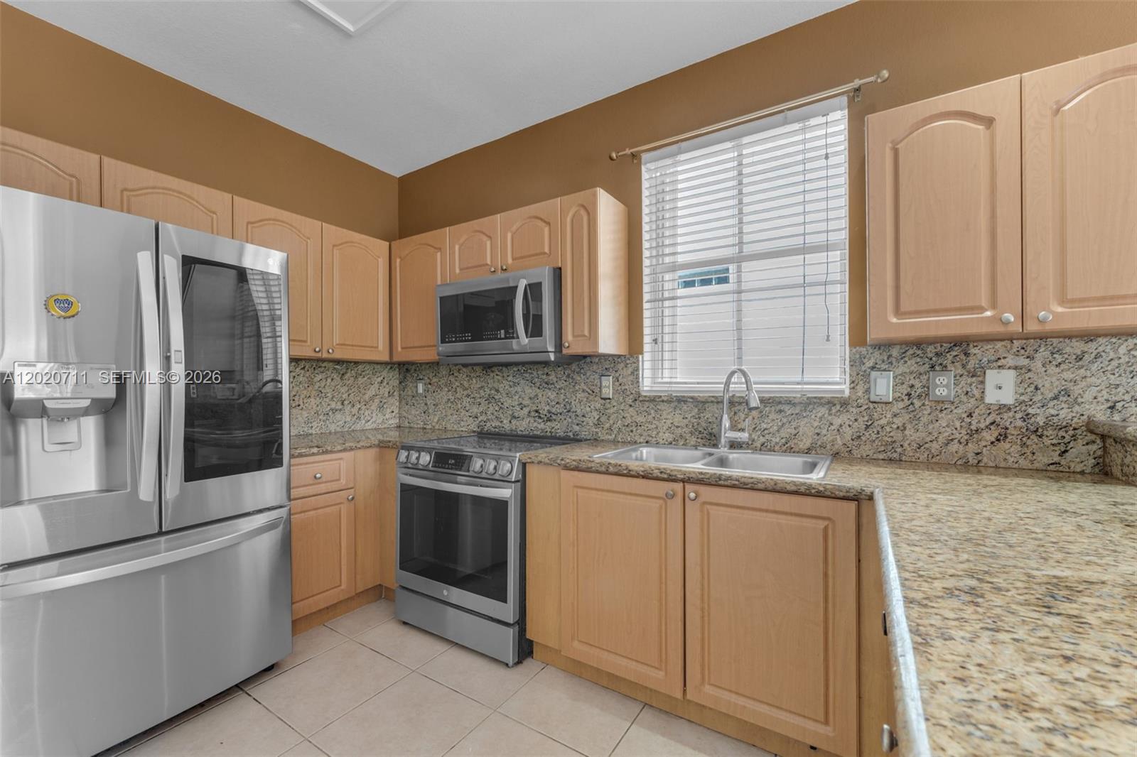 11318 Nw 44th Ter Property Photo 7